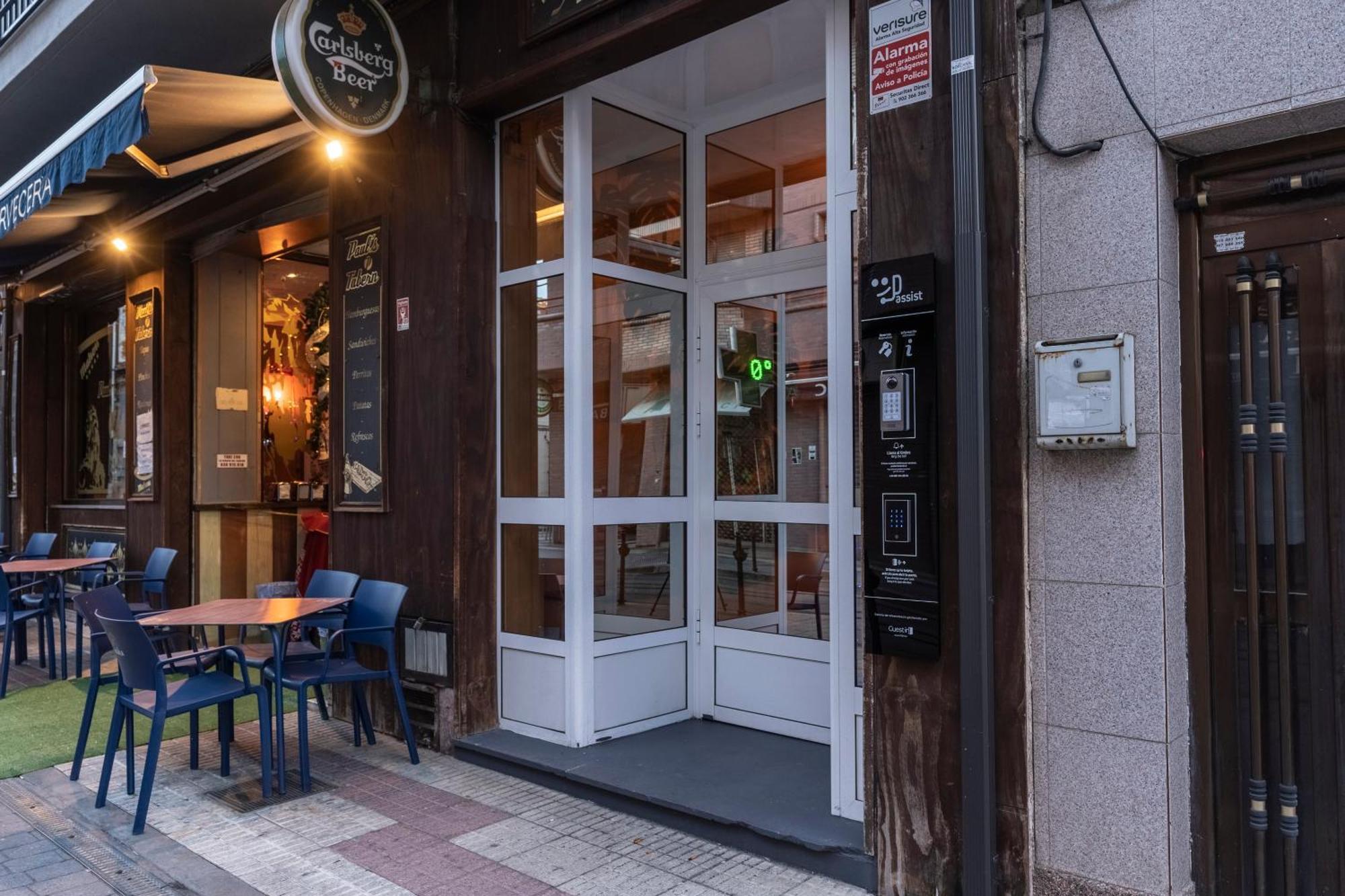 Hostal Julio Cesar La Virgen del Camino Eksteriør billede