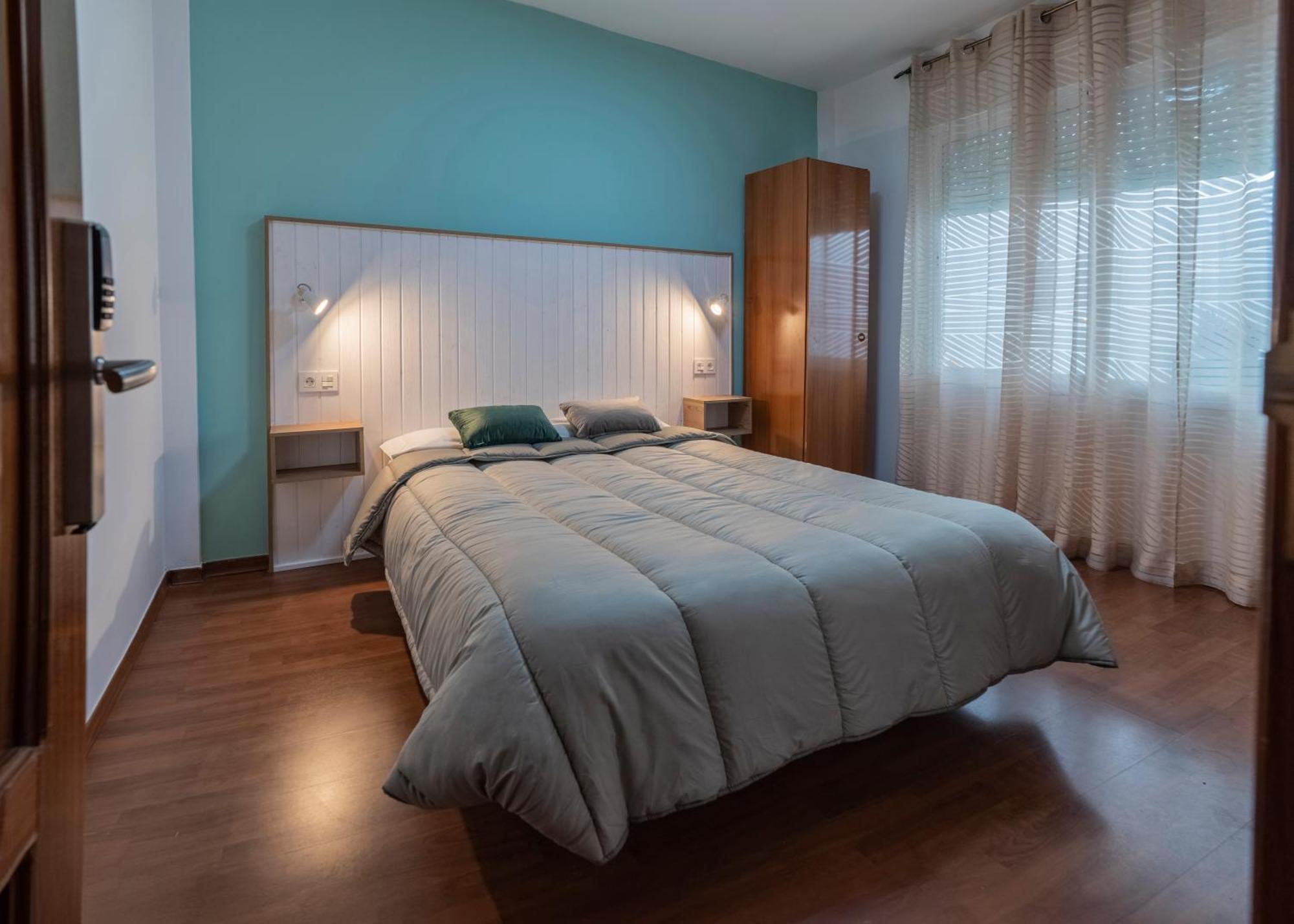 Hostal Julio Cesar La Virgen del Camino Eksteriør billede